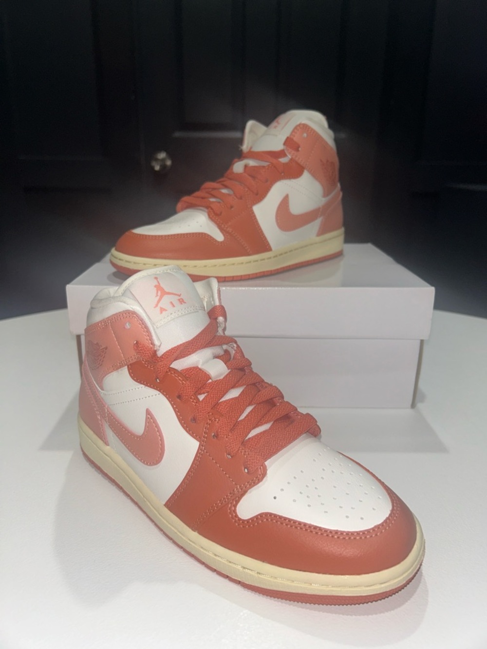 Jordan 1 Mid “Madder Root” Women’s Size 8